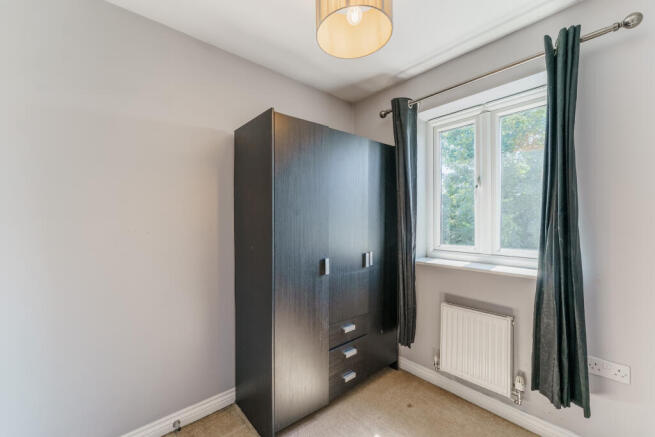 3 bed Terraced for sale Image 11