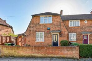 34, Sundew Avenue, London W12 0RS