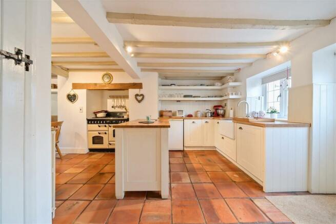 21 Lower Street, Pury End