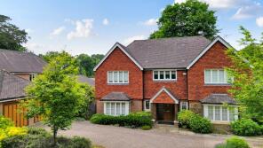 3 Bennelong, Heathlands Drive, Camberley GU15 1FE