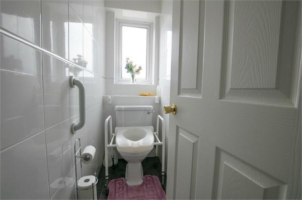 Photo 10