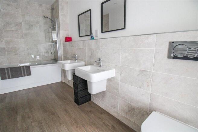 2 bed Apartment for sale Image 10