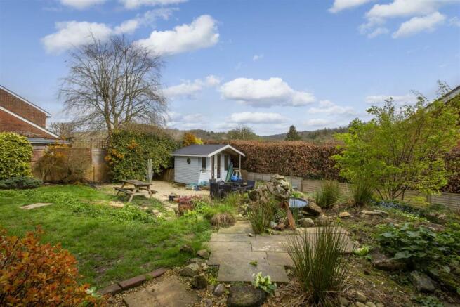 Orchard House, Coombe Lane, HP14 4NX-27.jpg