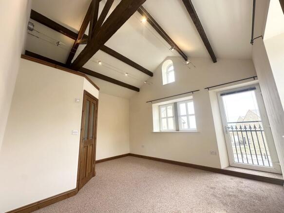 3 bed Detached to rent Image 4
