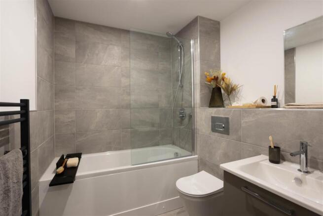 2 bed Apartment for sale Image 6