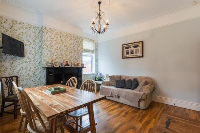 3 bed Semi-Detached for sale Image 10