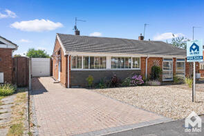 63, Crown Drive, Bishops Cleeve, Cheltenham GL52 8TA