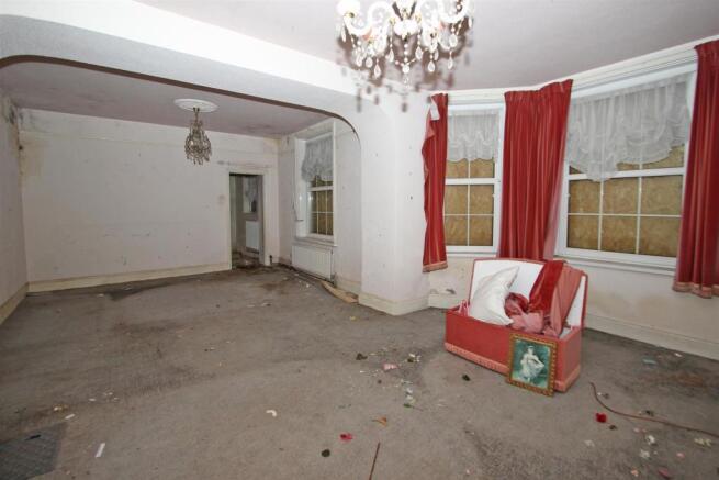 Livingroom.jpg