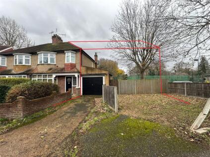 Kneller Gardens, Isleworth, TW7