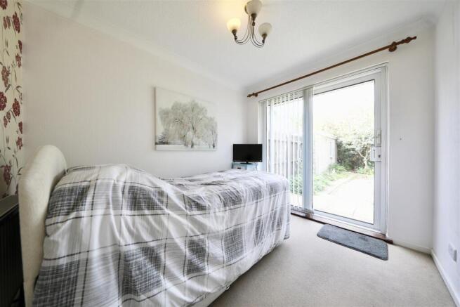2 bed Semi-Detached Bungalow for sale Image 11