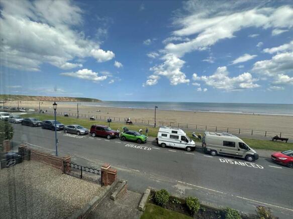 2 bed Flat for sale Image 8