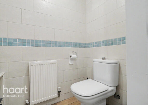 3 bed Semi-Detached for sale Image 5