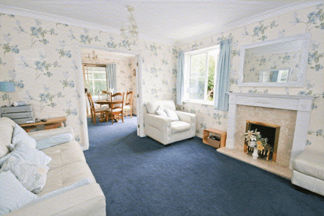 38 SITTING ROOM THRO