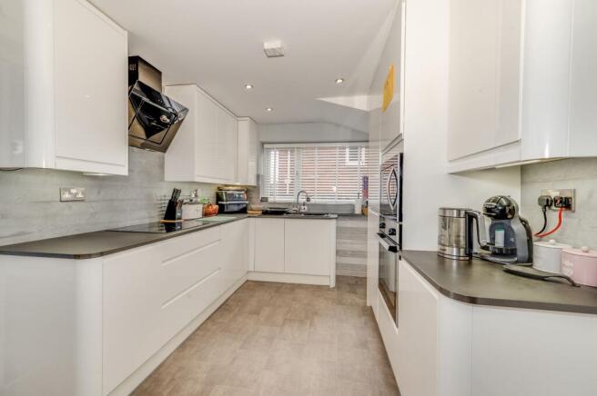 KITCHEN, DINER AND LIVING ROOM