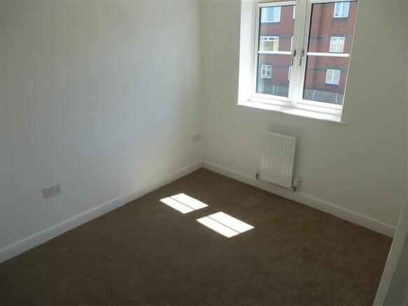 3 bed House to rent Image 6