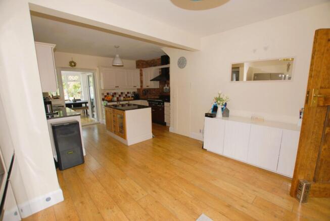 Kitchen/Dining room