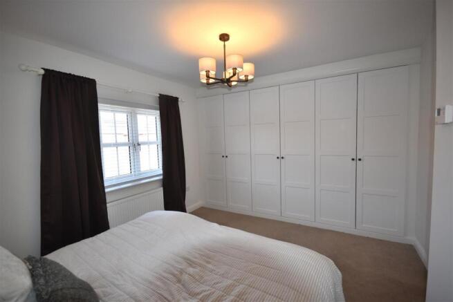 3 bed Semi-Detached for sale Image 8