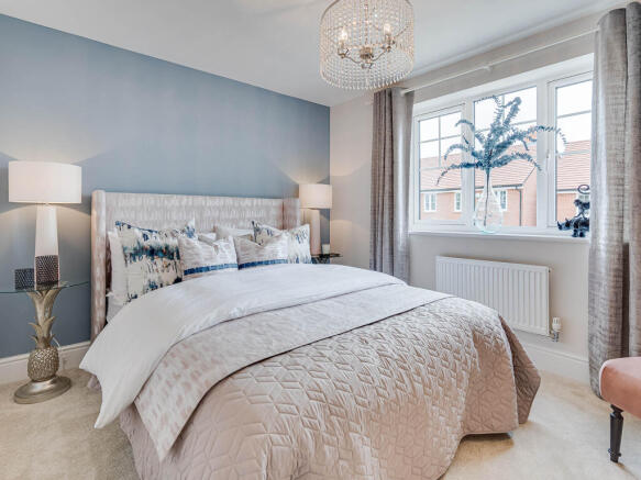5 bed Detached for sale Image 5