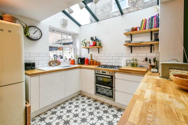 kitchen 1.JPG