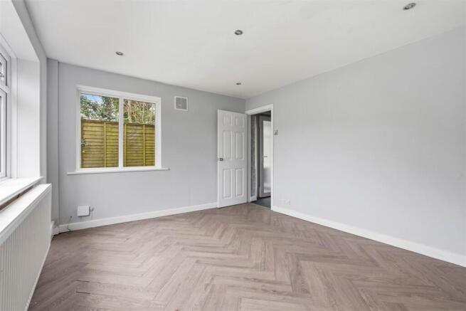 34 Chenies Close (9 of 26).jpg