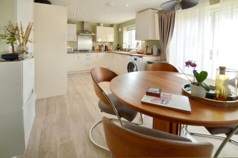 2 Hazelnut Way, Louth LN11 7BZ
