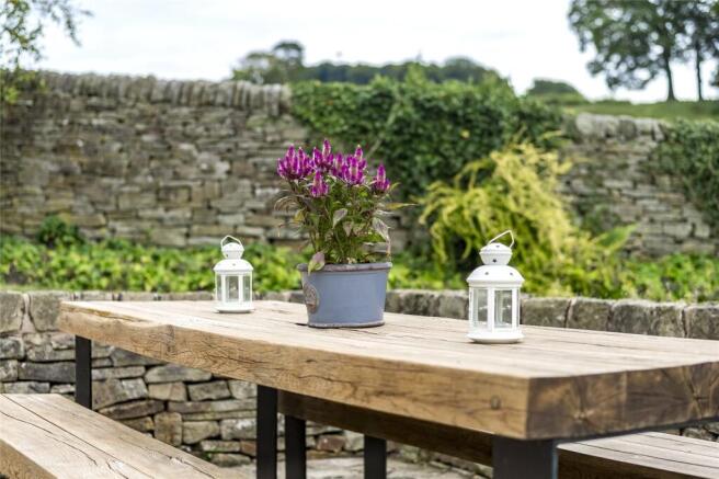 Alfresco Dining