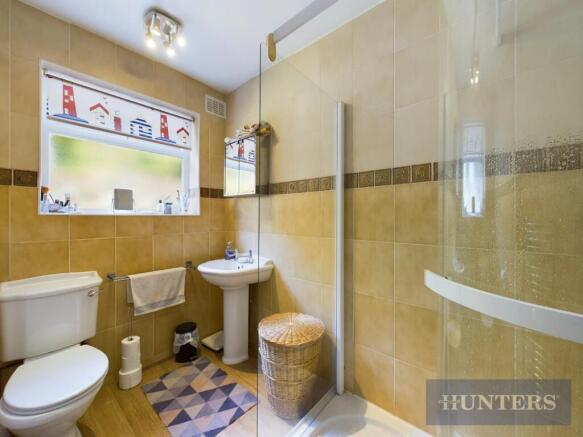 2 bed Apartment for sale Image 8
