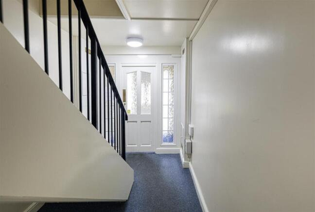 2 bed Apartment for sale Image 5