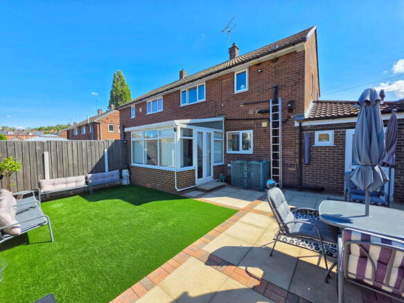 3 bed Semi-Detached for sale Image 2