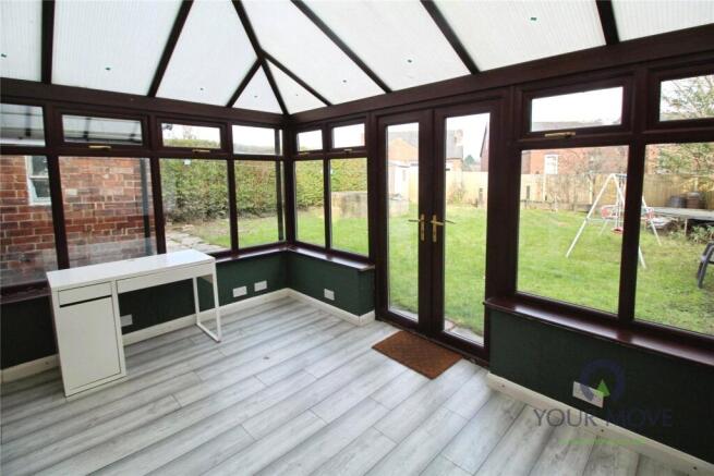 4 bed Detached for sale Image 8