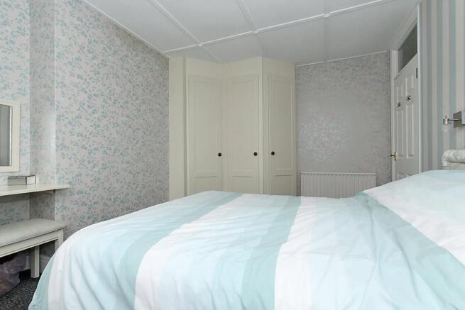 Lon-Bed-One_2.jpg
