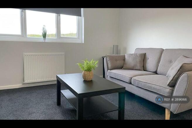 Studio to rent Image 6