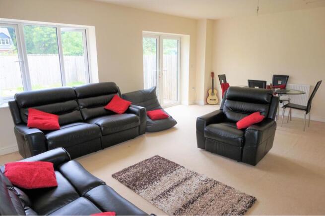 Living / Dining Room