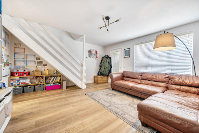 1400122-12-696f82...