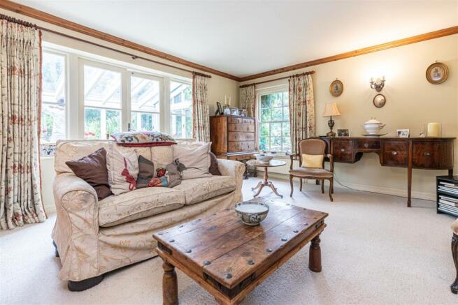 Sitting Room 4.jpg