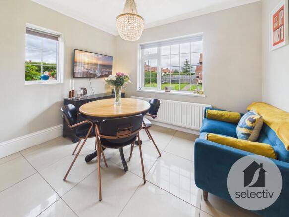 4 bed Semi-Detached for sale Image 6