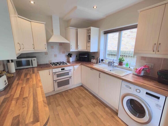 3 bed End of Terrace for sale Image 9