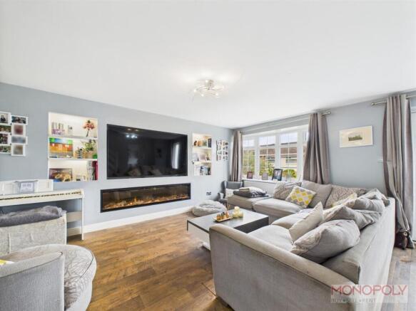 Willow Drive, Llay, LL12 photo 3