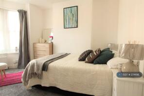 3, St Edwards Road, Reading RG6 1NL