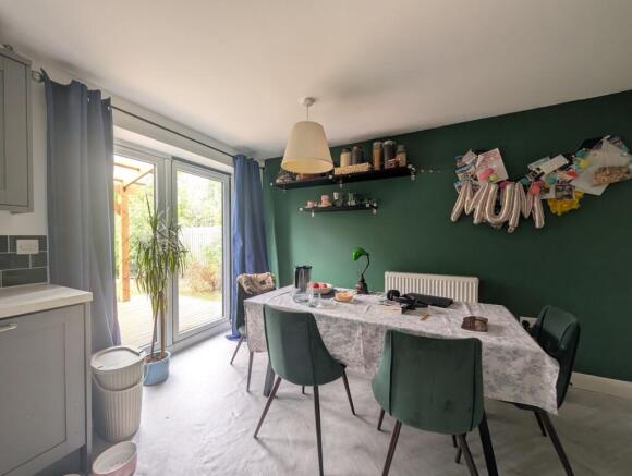 3 bed Semi-Detached for sale Image 5