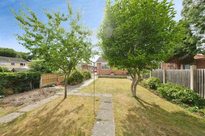 2 bed Semi-Detached Bungalow for sale Image 10