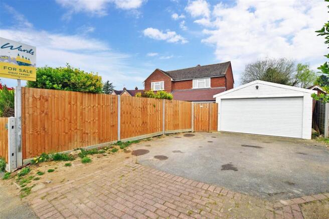 Driveway/Parking