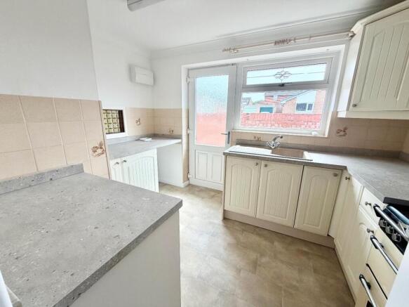 3 bed Detached Bungalow for sale Image 6