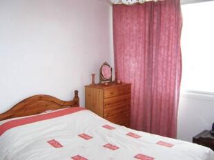 Main bed