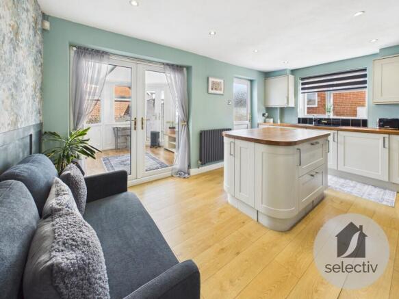 3 bed Semi-Detached for sale Image 7