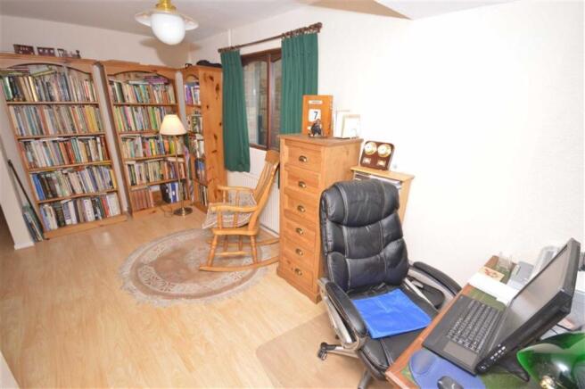 Photo 9