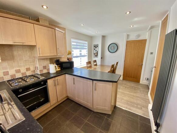 3 bed Detached Bungalow for sale Image 6