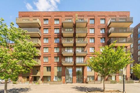 Shackleton Way, Royal Wharf