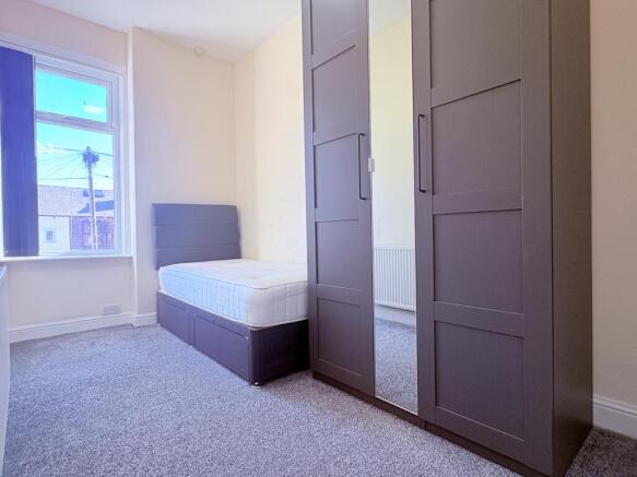 2d bedroom