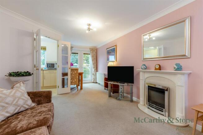 8703661-interior05.jpg